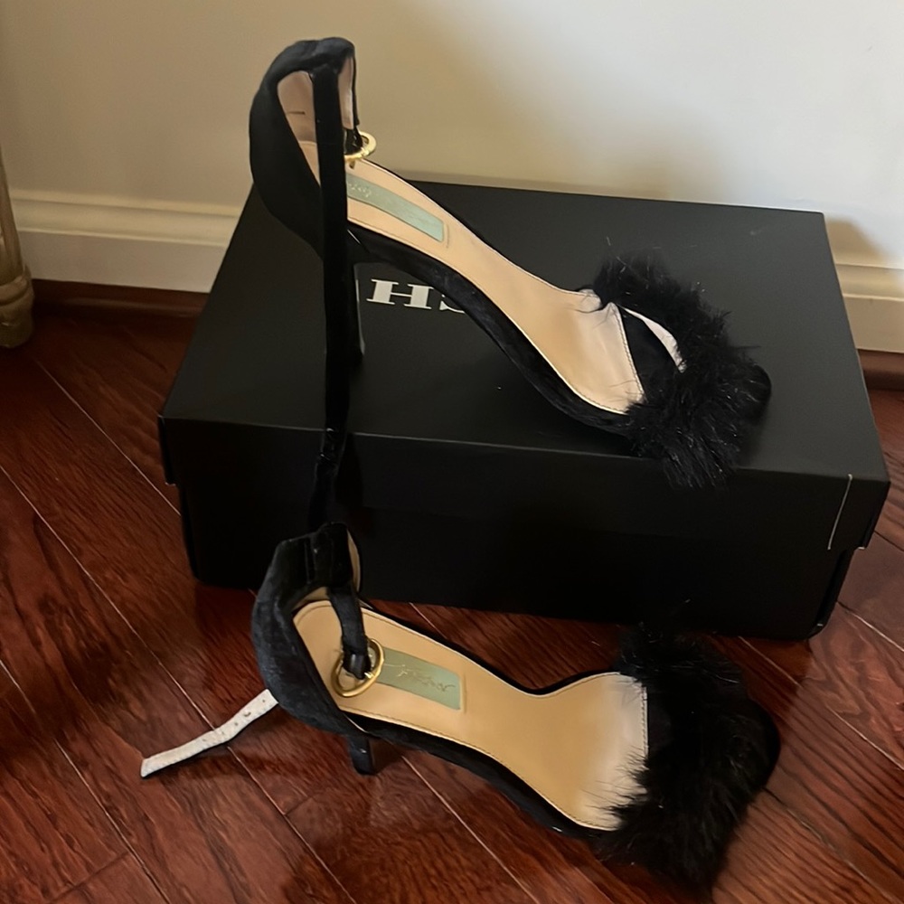 Betsy Johnson Fluffy Sandals